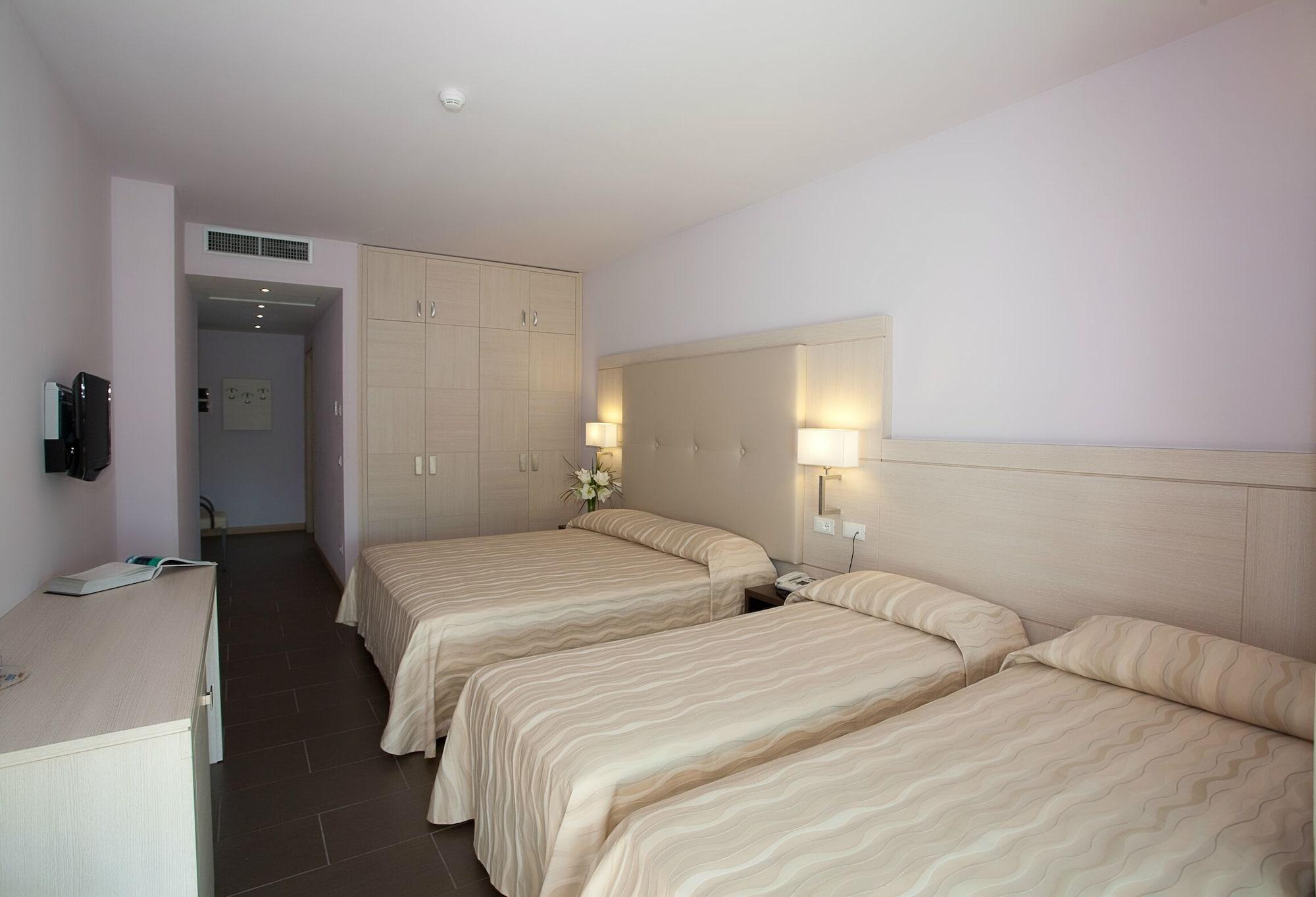 Hotel Porto Azzurro Sirmione Exterior photo