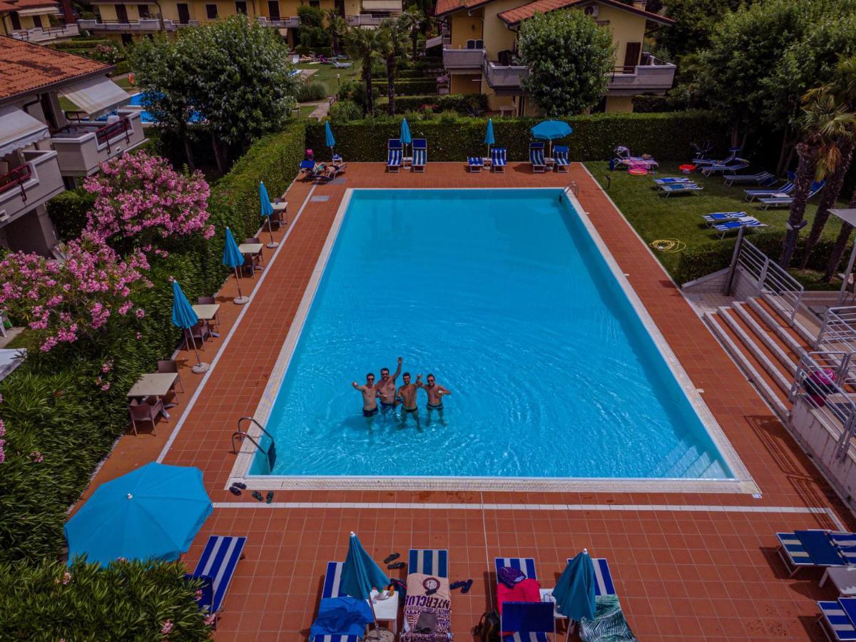 Hotel Porto Azzurro Sirmione Exterior photo